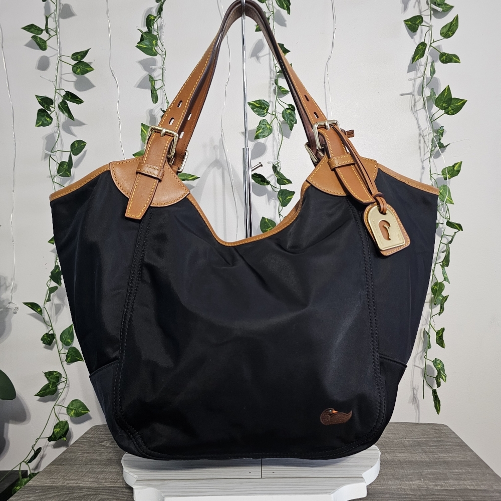 DOONEY & BOURKE EUC Y2K Vintage large black nylon tote with leather trim